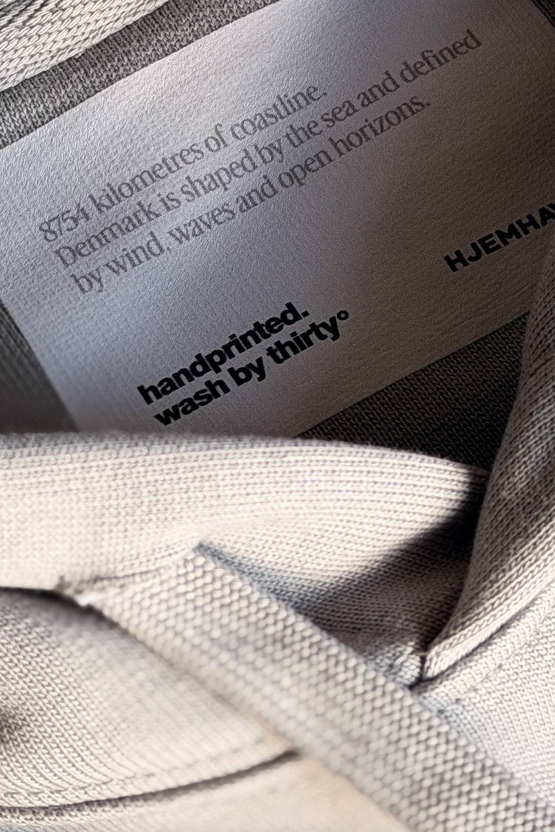 Hoodie "8754 KM of Coastline"