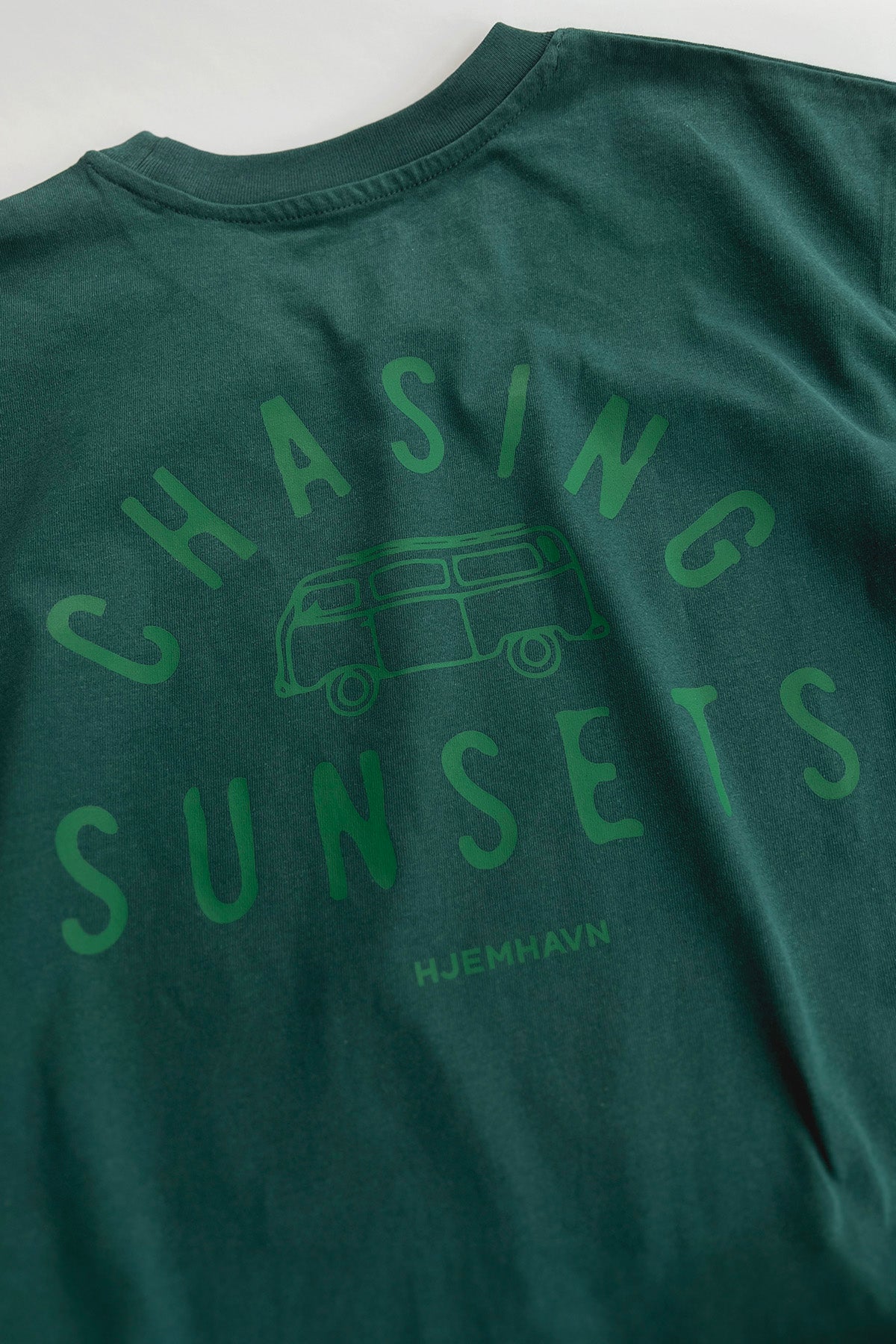 Heavy Weight Tee "Chasing Sunsets"