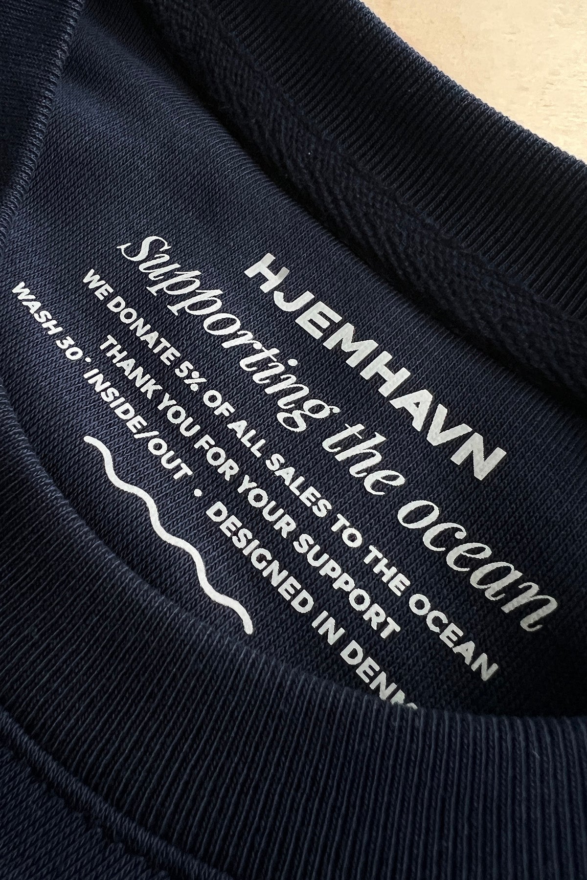 Sweat "Make Oceans Clean Again"