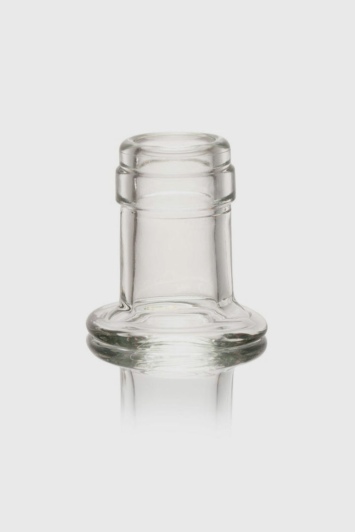 Kerzenständer aus Weinflaschen - Upcycling