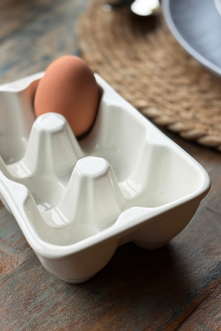 Æggebakke i porcelæn
