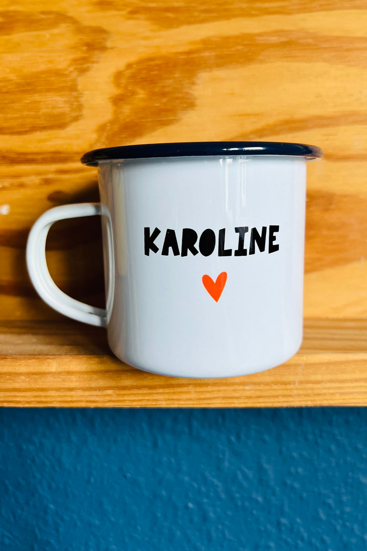 Emaille-Becher mit Wunschname (Blauem rand)