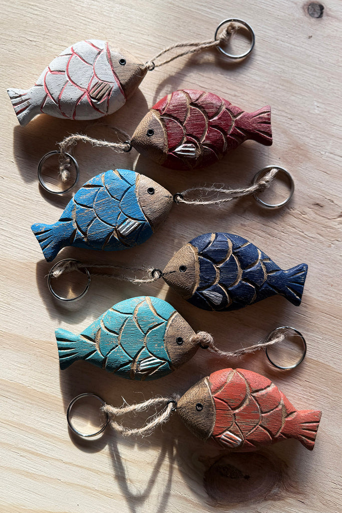 Holz-Schlüsselanhänger Fisch Motiv – Ca. 60x60 Mm, Aus Holz Und Metall, Für Angler & Sammler