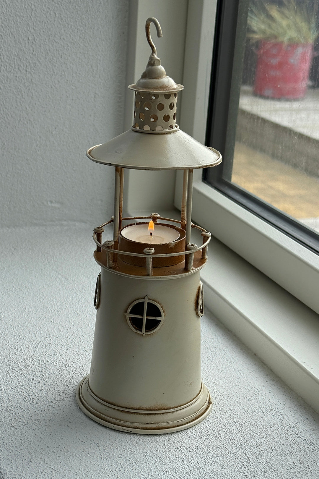 Leuchtturm-Kerzenständer aus Metall - 25 cm