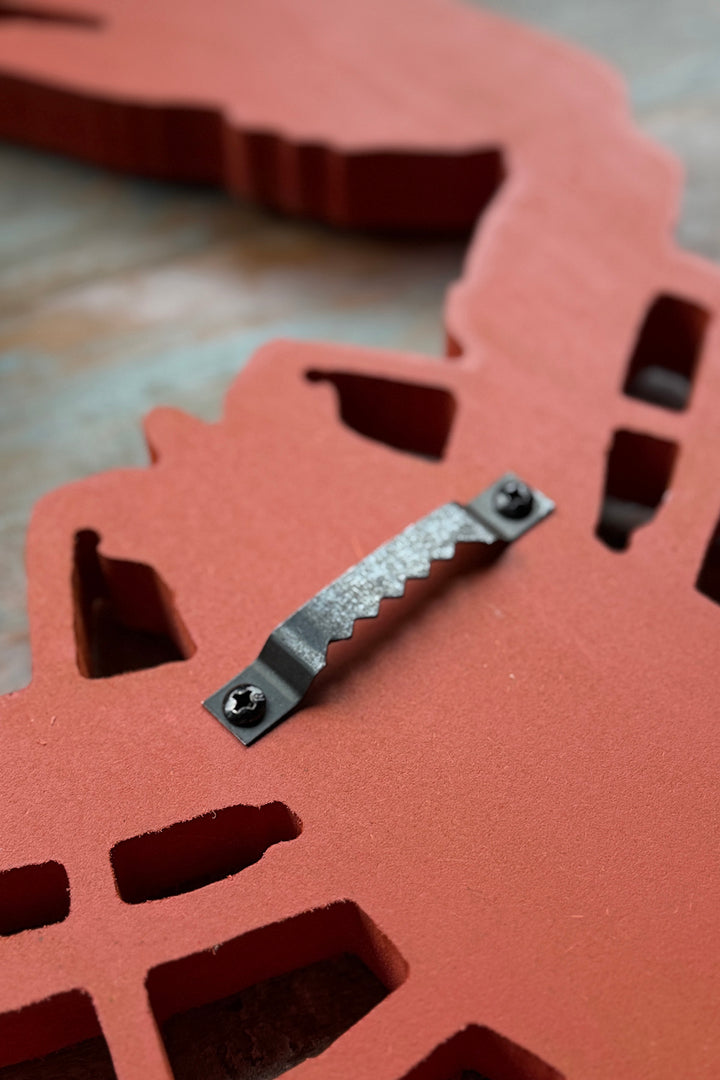 Handbemalter Holzhummer