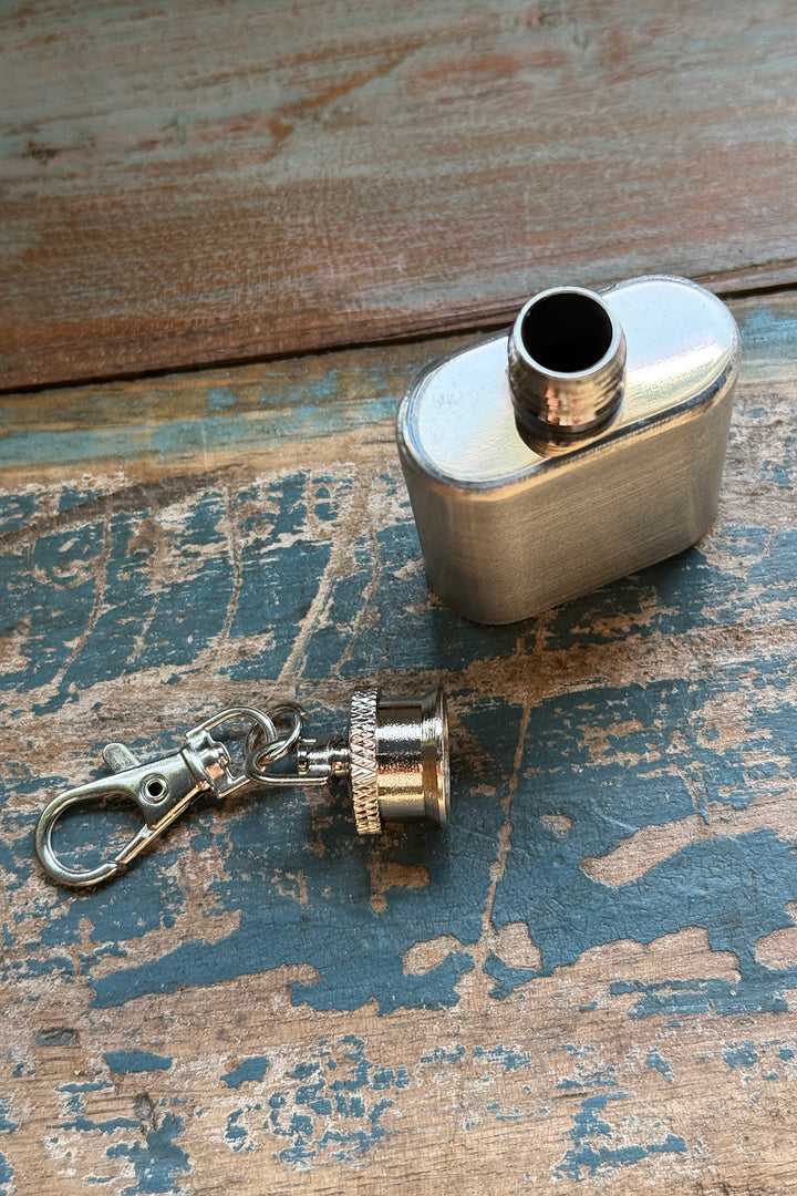 Schlüsselanhänger „Mini Flachmann“