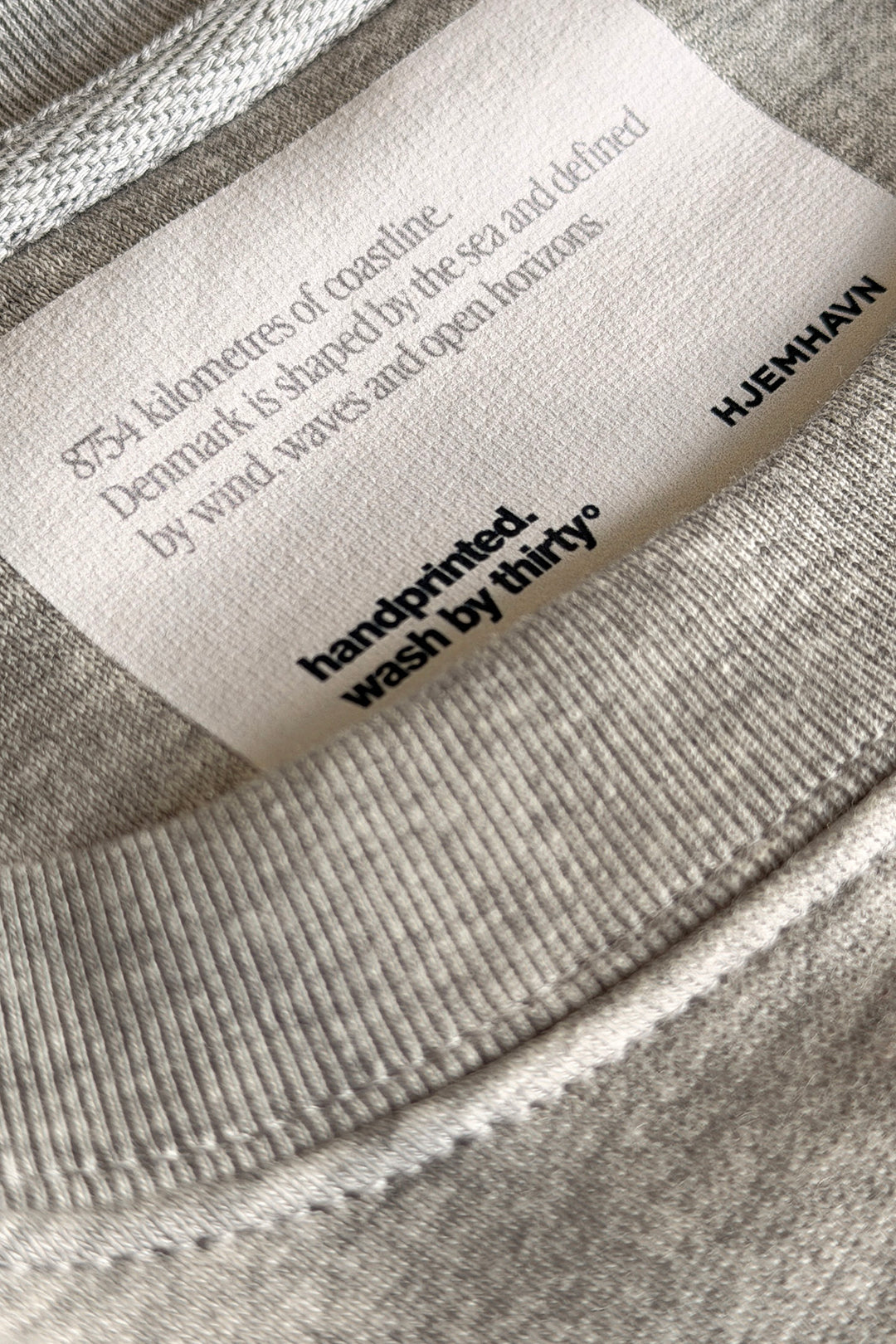 Sweatshirt „8754 KM of Coastline“