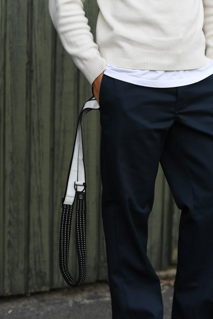 Multifunktionale Hundeleine mit Reflektor – "Safe & Shine"