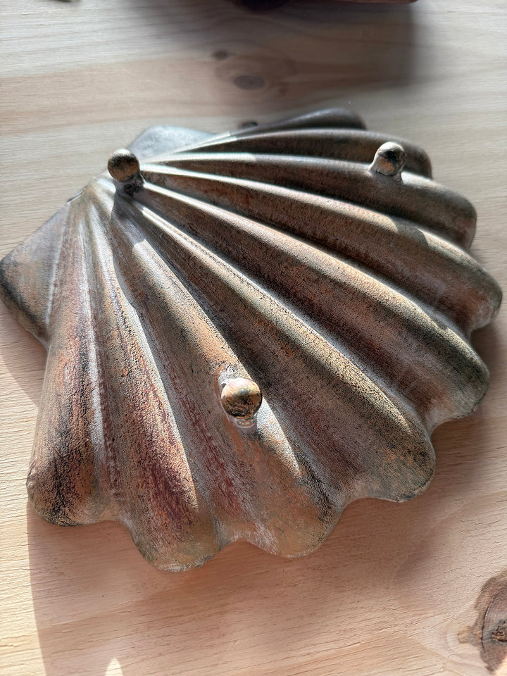 Muschelschale aus Zinn