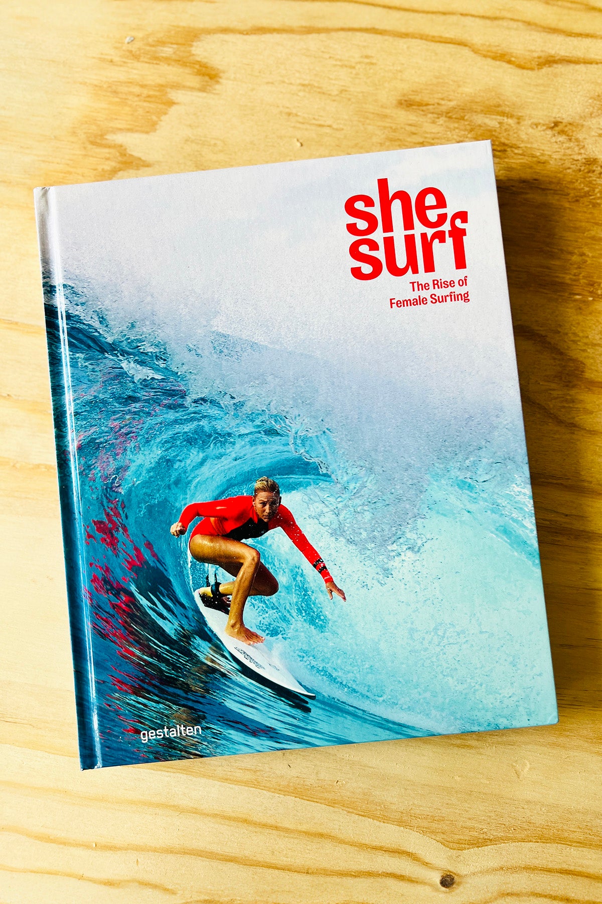 Buch „She Surf“
