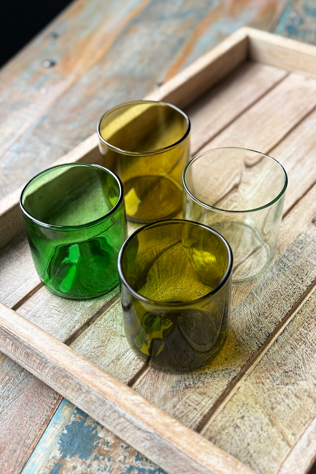 Trinkgläser aus Weinflaschen