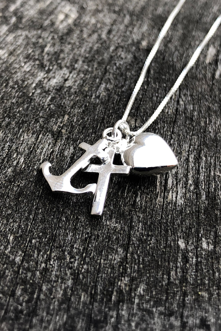 Halskette "Glaube, Liebe, Hoffnung"