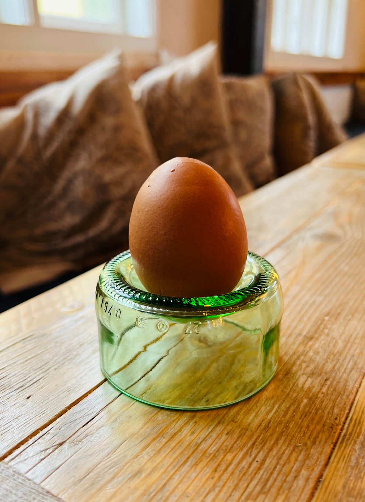Eierbecher aus Weinflaschen - Upcycling