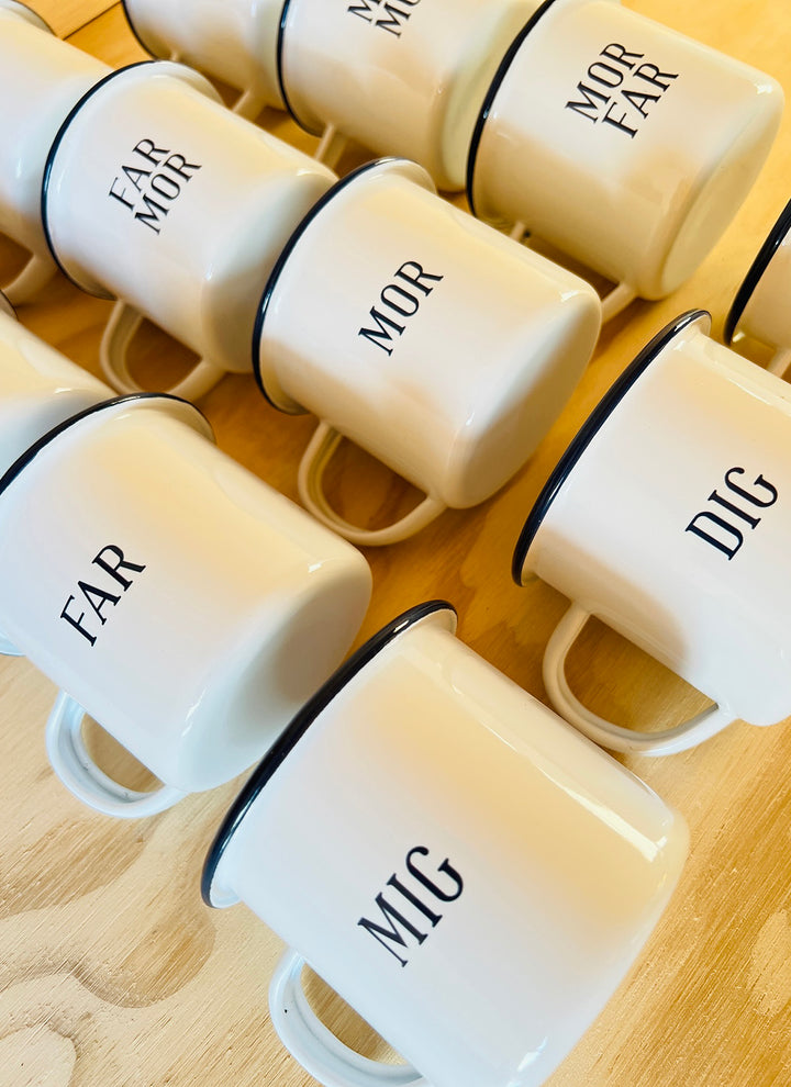 Emaille-becher "Famile" auf Dänisch